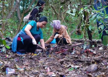 Pesisir Bandar Lampung Terus Tercemar Sampah Plastik